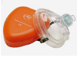 MASCHERINA PER RIANIMAZIONE POCKET MASK CON BORDO PNEUMATICO PER LA RIANIMAZIONE BOCCA A BOCCA CON VALVOLA UNIDIREZIONALE E ATTACCO PER LA CONNESSIONE DELL'OSSIGENO - Farmacia Mortise